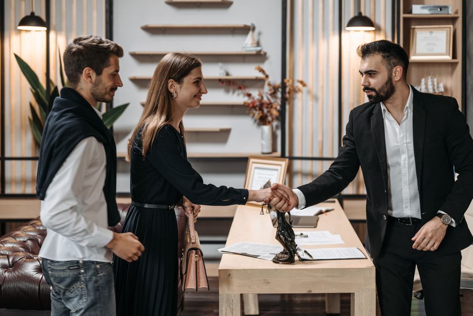 Marketing de référence client : comment transformer vos clients satisfaits en machine à recommandations